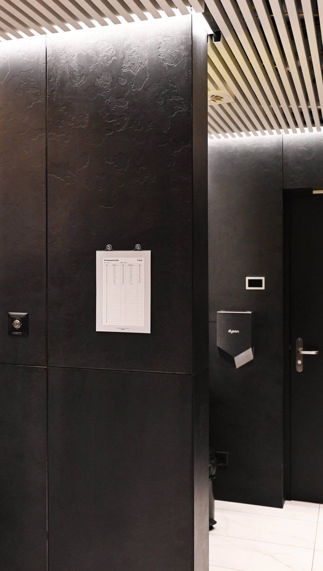 Hygiene Info-Rahmen  DIN A4, hoch mit Schreiböffnung